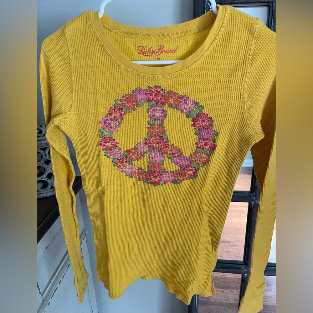 Lucky Brand Floral Y2K Peace Logo Yellow Waffle/Thermal Long Sleeve Top Med Boho